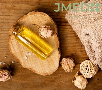 Bio-Oil= Moisturizer. Not a Stretch Mark Treatment