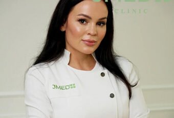 How do celebrities remove stretch marks